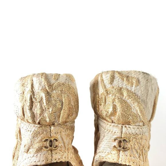 Chanel 2013 Cruise Runway Gold Brocade Interlocking C Lady Gaga Booties 36.5 - Picture 6 of 13